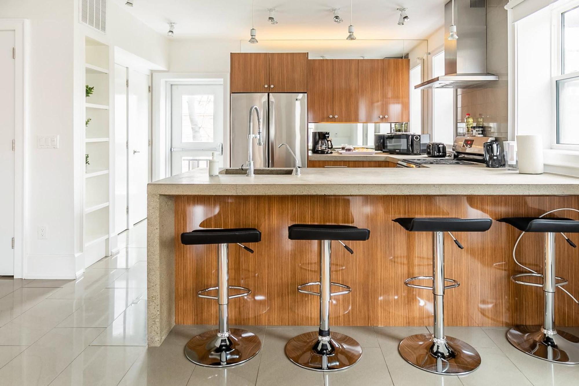 Modern 2 Bedroom Condo - Heart Of Leslieville Toronto Eksteriør bilde